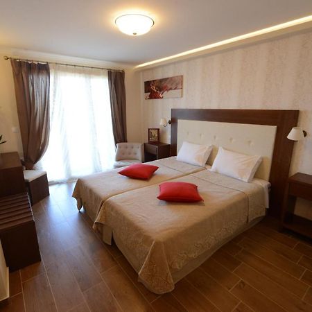 Villa Artemis Barbati Esterno foto
