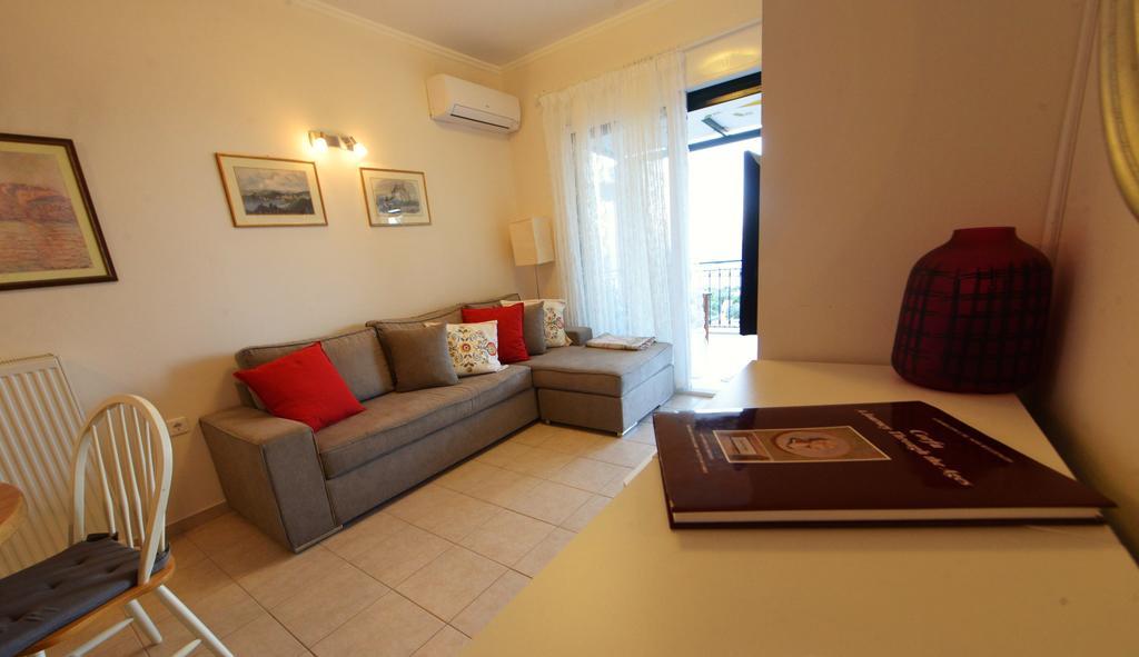Villa Artemis Barbati Esterno foto