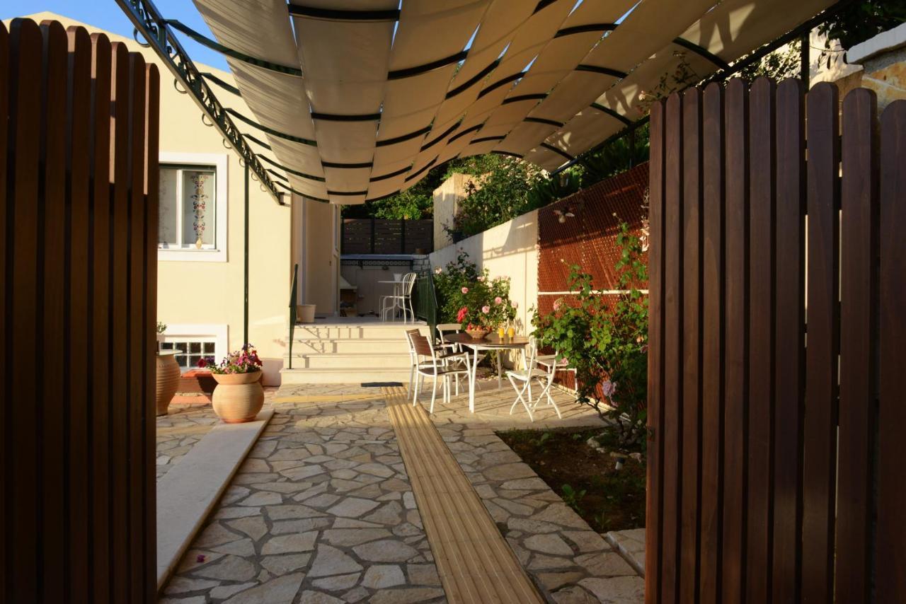 Villa Artemis Barbati Esterno foto